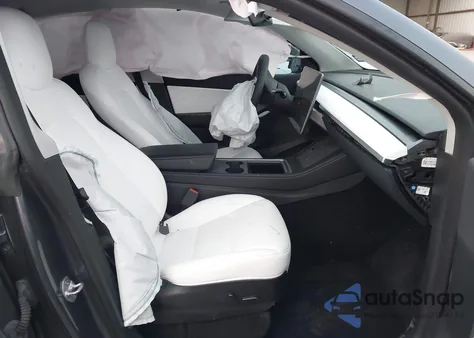 2022 Tesla Model Y Performance Dual Motor All-Wheel Drive from USA, damaged, VIN 7SAYGDEF6NF513560